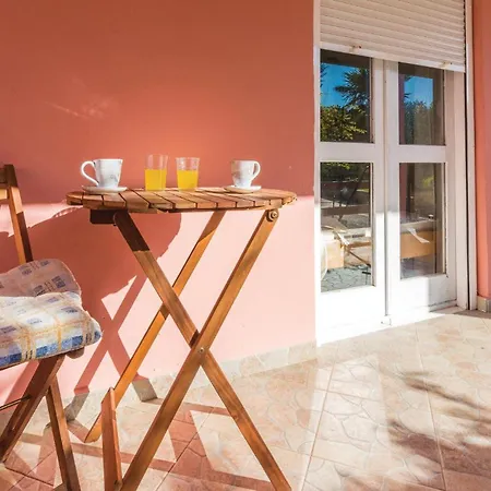 3 Bedroom Stunning In Holiday home Sikovo